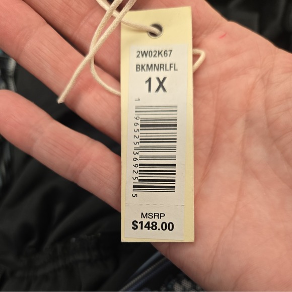 Max Studio Women's Sleeveless Dress Blue Floral  V-Neck Size 1X - Picture 4 of 4